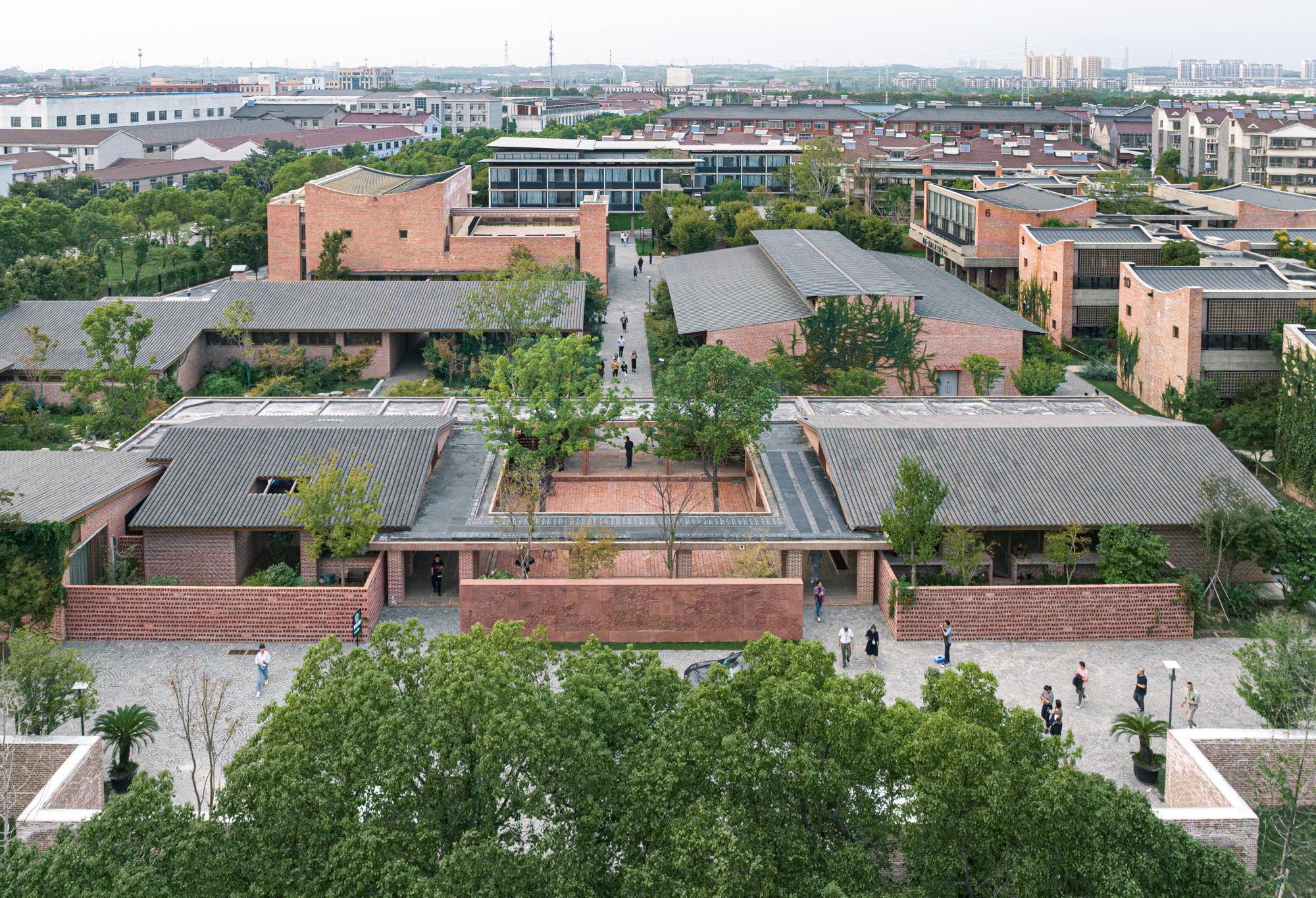 Dingshu Vocational School of Pottery